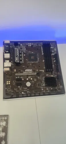 Placa mãe MSI B450 PRO VDH (DDR4)