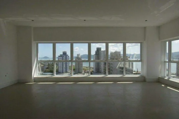 Salas/Conjuntos Balneário Florianópolis Globo Tower