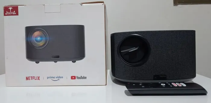 Projetor BYINTEK X30 FullHD Usado